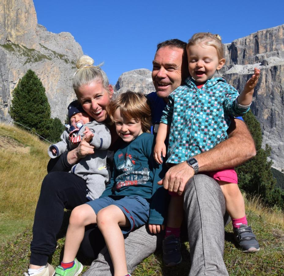 Garni Ortles Selva di Val Gardena Exterior foto